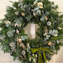 Load image into Gallery viewer, Traditional Christmas wreath
