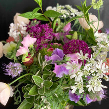 Load image into Gallery viewer, Seasonal Posie