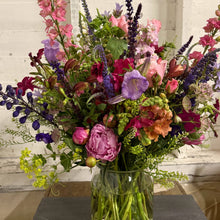 Load image into Gallery viewer, Luxury Seasonal Arrangment
